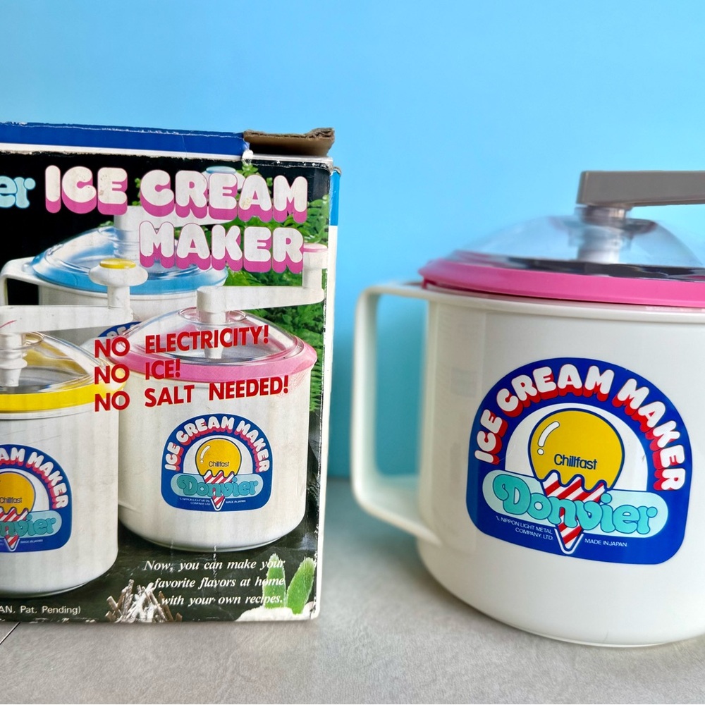 Vintage Donvier Ice Cream Maker White and Pink 1980s 1 Pint